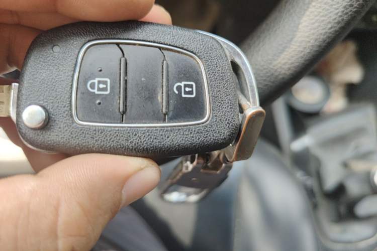 Used Hyundai Verna (older generation) 2020 1.4L Manual GL Refreshed Edition Vehicle Key