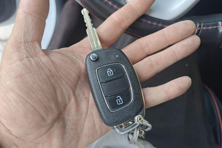 Used Hyundai Verna (older generation) 2020 1.4L Manual GL Refreshed Edition Vehicle Key