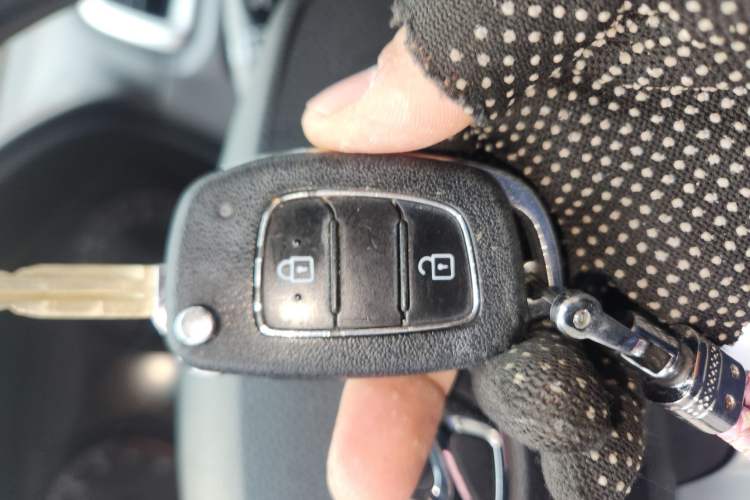 Used Hyundai Verna (older generation) 2020 1.4L Automatic GLS Enjoyment Edition Vehicle Key