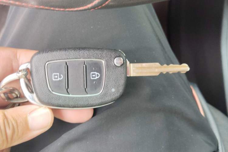 Used Hyundai Verna (older generation) 2020 1.4L Manual GL Refreshed Edition Vehicle Key