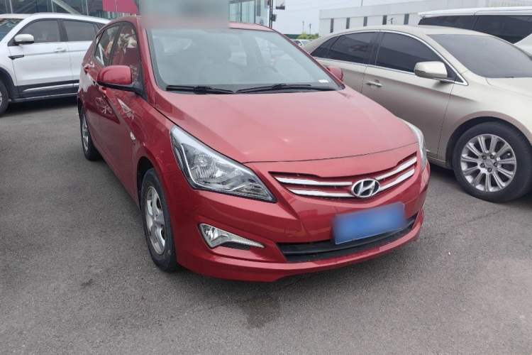 Used Hyundai Verna Ray 2014 1.4L Automatic GLX Exterior 2