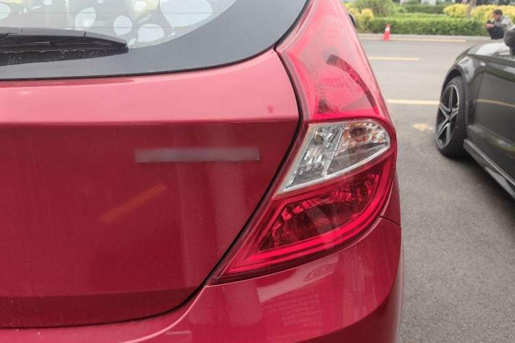 Used Hyundai Verna Ray 2014 1.4L Automatic GLX Exterior 6
