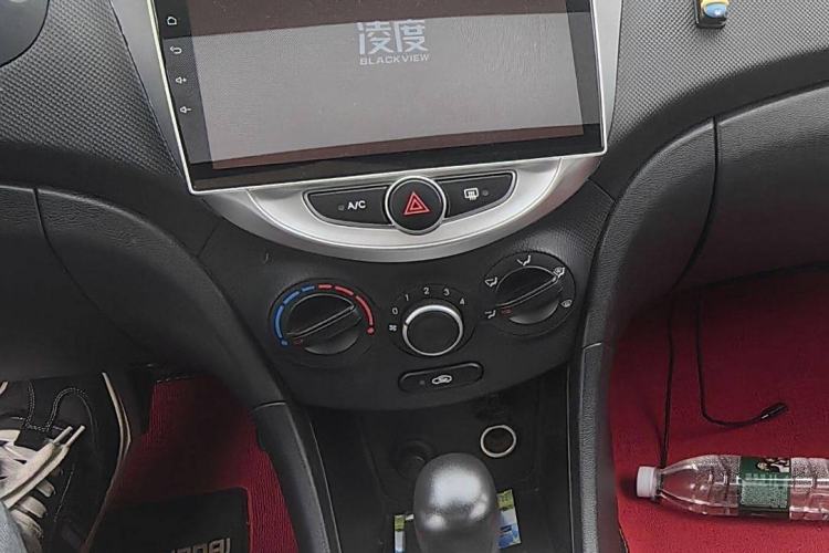 Used Hyundai Verna Ray 2014 1.4L Automatic GLX Interior 1