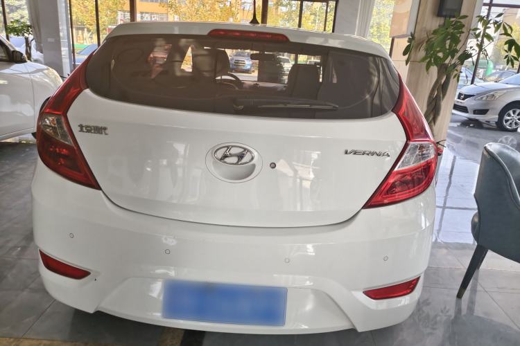 Used Hyundai Verna Ray 2014 1.4L Automatic GLX Exterior 4