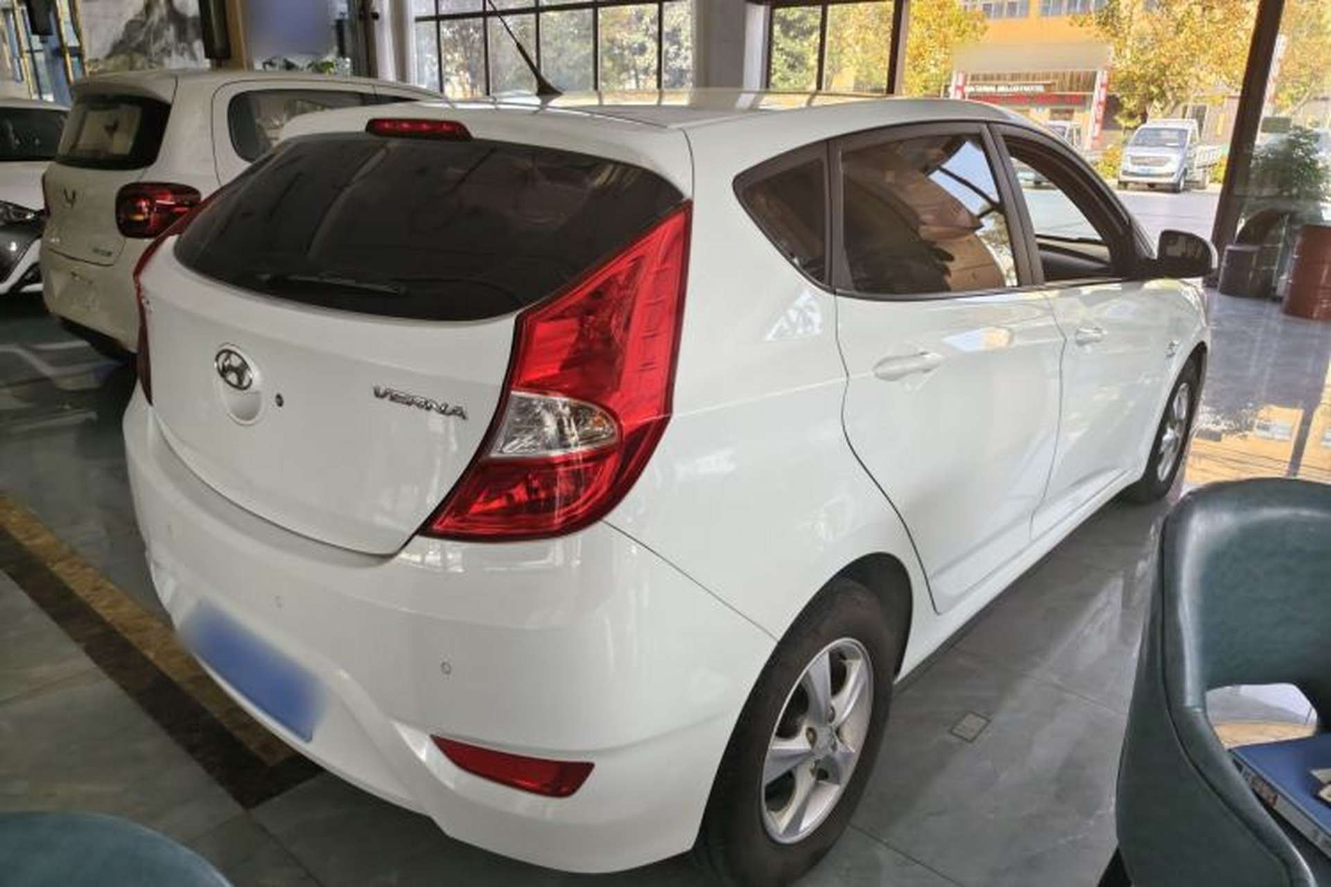 Used Hyundai Verna Ray 2014 1.4L Automatic GLX Exterior 5