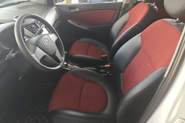 Used Hyundai Verna Ray 2014 1.4L Automatic GLX Left Front Seat