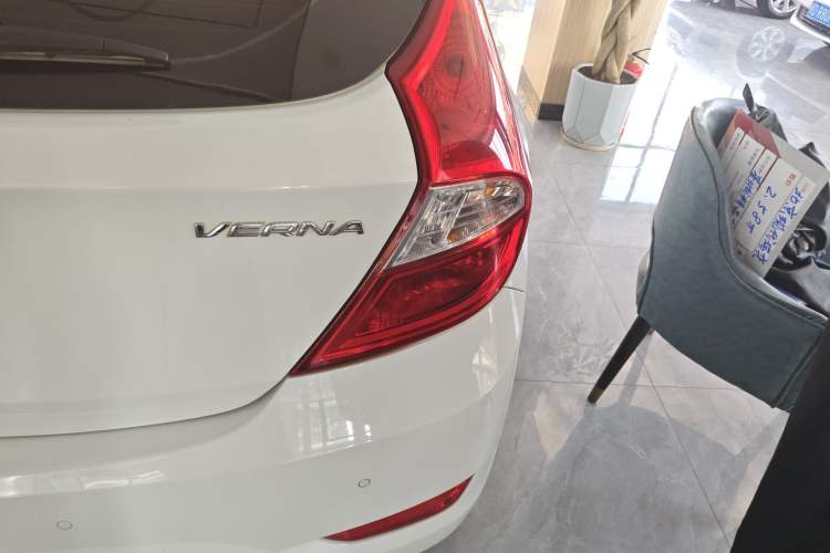 Used Hyundai Verna Ray 2014 1.4L Automatic GLX Right Rear Taillight