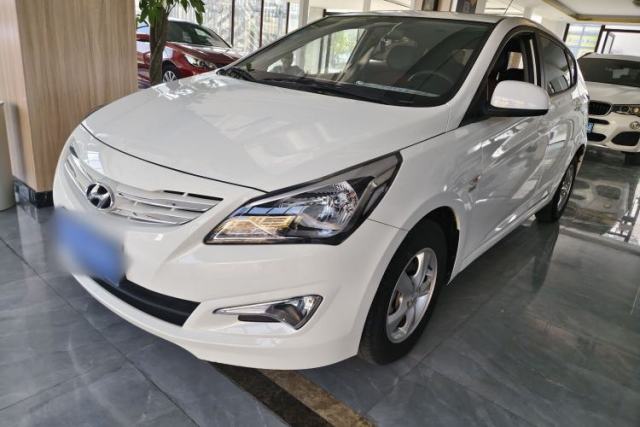Used Hyundai Verna Ray 2014 1.4L Automatic GLX