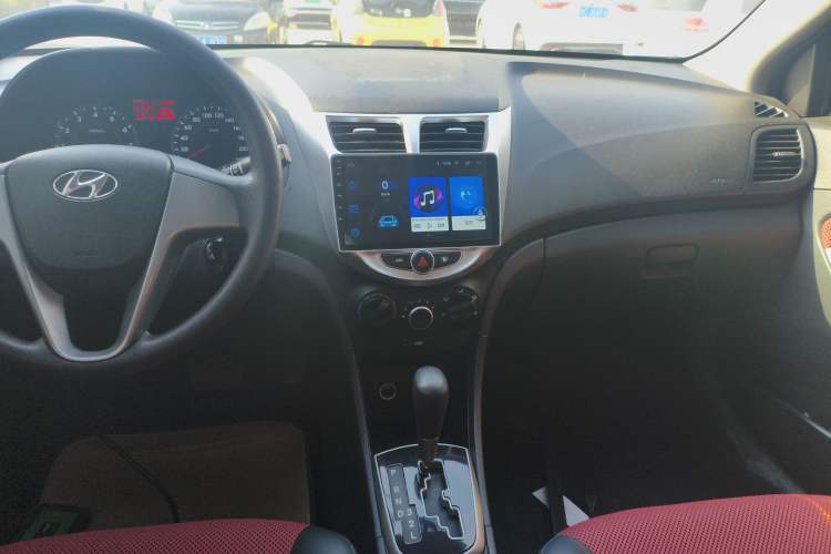 Used Hyundai Verna Ray 2014 1.4L Automatic GLX Audio And AC Panel