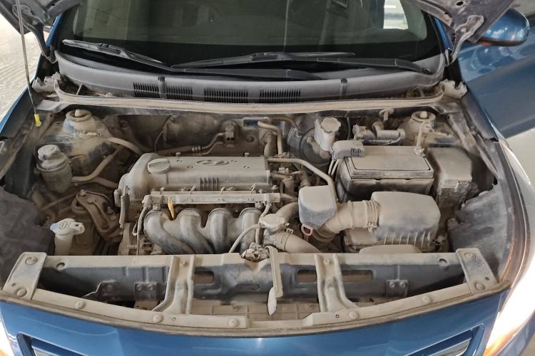 Used Hyundai Verna Ray 2014 1.4L Automatic GLX Engine Bay