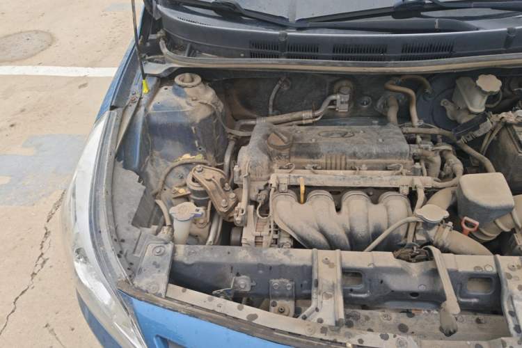 Used Hyundai Verna Ray 2014 1.6L Automatic TOP Engine Bay Right