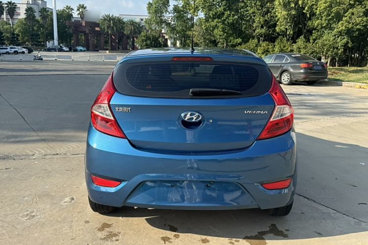 Used Hyundai Verna Ray 2014 1.4L Automatic GLX Exterior 5