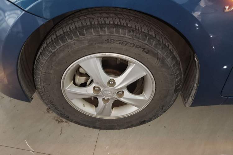 Used Hyundai Verna Ray 2014 1.4L Automatic GLX Exterior 7