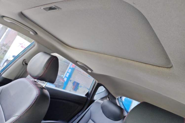 Used Hyundai Verna Ray 2014 1.4L Automatic GLX Headliner