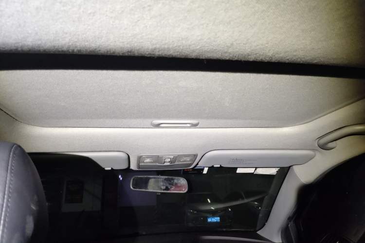 Used Hyundai Verna Ray 2014 1.4L Automatic GLX Headliner