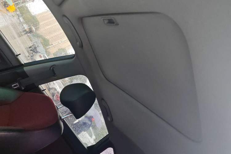 Used Hyundai Verna Ray 2014 1.4L Automatic GLX Headliner