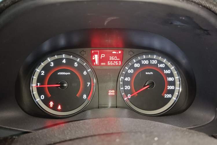 Used Hyundai Verna Ray 2014 1.4L Automatic GLX Instrument Cluster