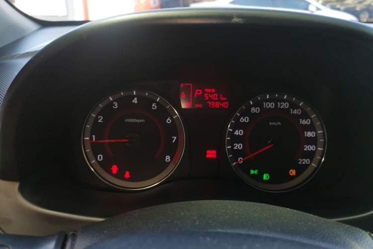 Used Hyundai Verna Ray 2014 1.6L Automatic TOP Instrument Cluster