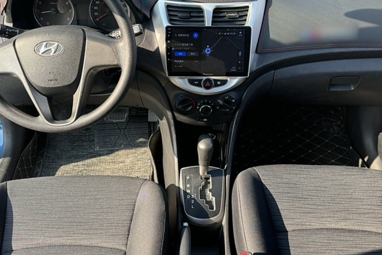 Used Hyundai Verna Ray 2014 1.4L Automatic GLX Interior 1
