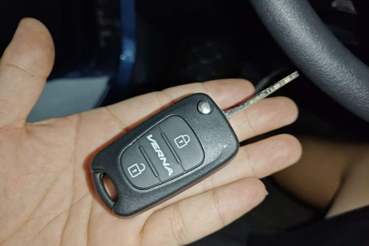 Used Hyundai Verna Ray 2014 1.4L Automatic GLX Interior 1