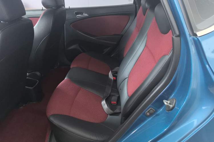 Used Hyundai Verna Ray 2014 1.6L Automatic TOP Interior 1