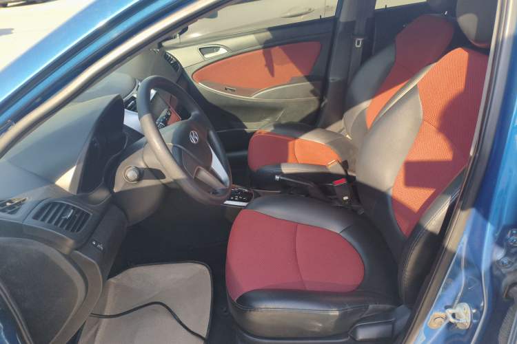 Used Hyundai Verna Ray 2014 1.4L Automatic GLX Left Front Seat