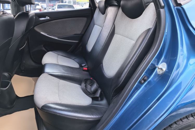 Used Hyundai Verna Ray 2014 1.4L Automatic TOP Left Rear Seat