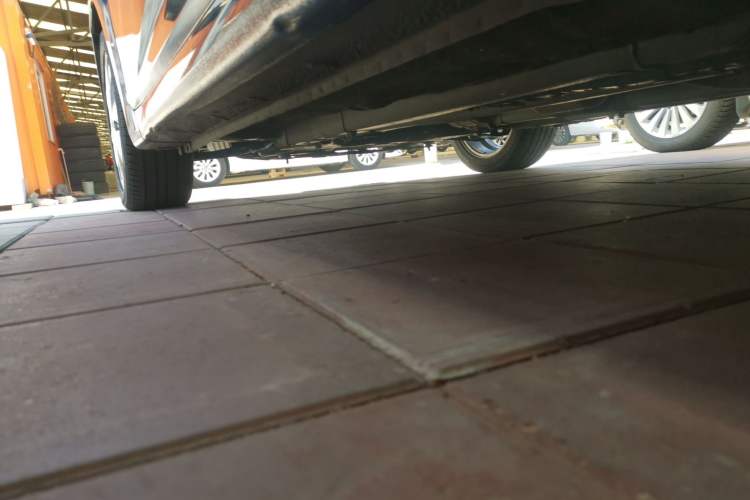 Used Hyundai Verna Ray 2014 1.6L Automatic TOP Left Side Sill