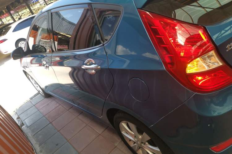 Used Hyundai Verna Ray 2014 1.6L Automatic TOP Left Side