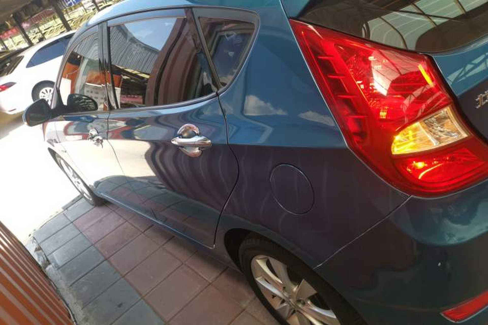 Used Hyundai Verna Ray 2014 1.6L Automatic TOP Left Side