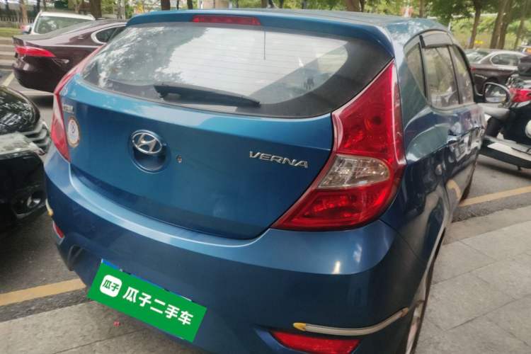 Used Hyundai Verna Ray 2014 1.4L Manual GLX Rear Right 45 Deg