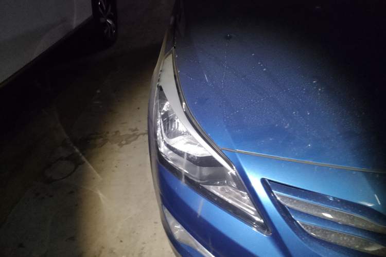 Used Hyundai Verna Ray 2014 1.4L Automatic GLX Right Front Headlight