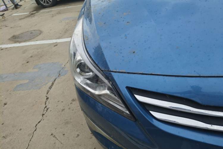 Used Hyundai Verna Ray 2014 1.6L Automatic TOP Right Front Headlight