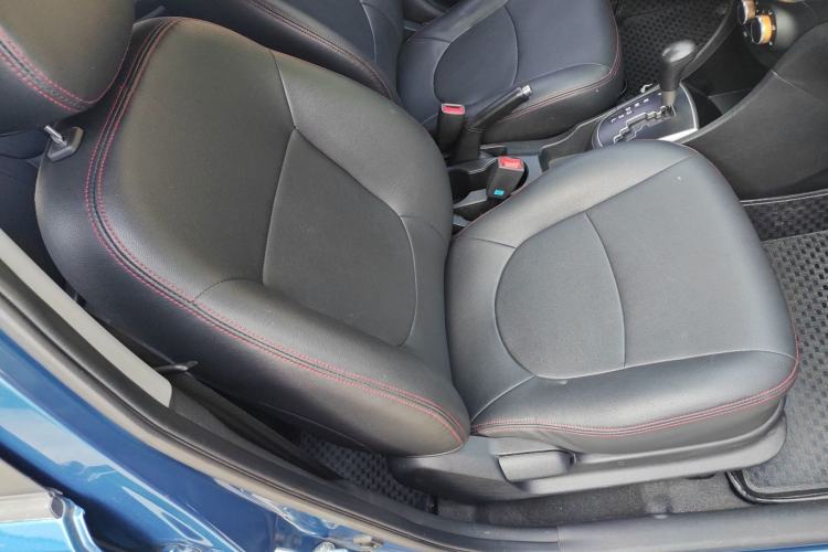 Used Hyundai Verna Ray 2014 1.4L Automatic GLX Right Front Seat
