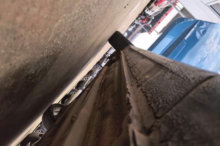 Used Hyundai Verna Ray 2014 1.4L Automatic TOP Right Side Sill