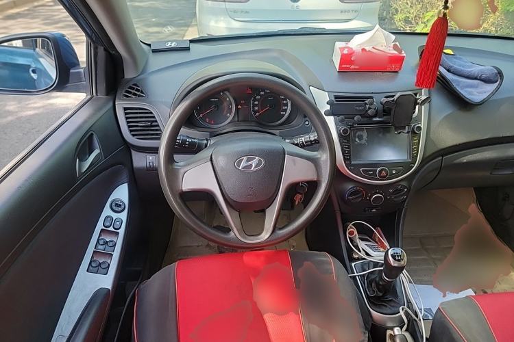 Used Hyundai Verna Ray 2014 1.4L Manual GLX Steering Wheel
