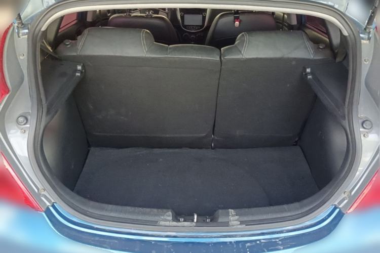 Used Hyundai Verna Ray 2014 1.4L Manual GLX Trunk