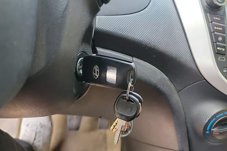 Used Hyundai Verna Ray 2014 1.4L Manual GLX Vehicle Key