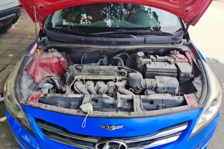 Used Hyundai Verna Ray 2014 1.6L Automatic TOP Engine Bay