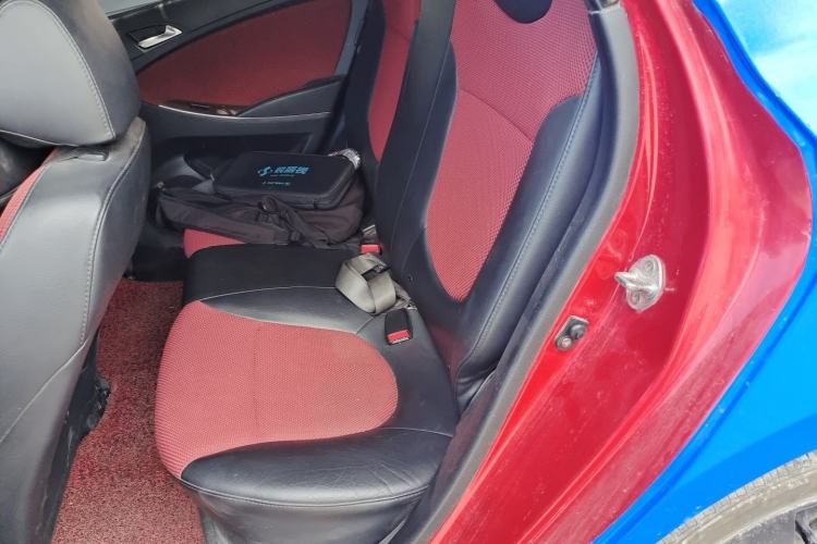 Used Hyundai Verna Ray 2014 1.6L Automatic TOP Left Rear Seat