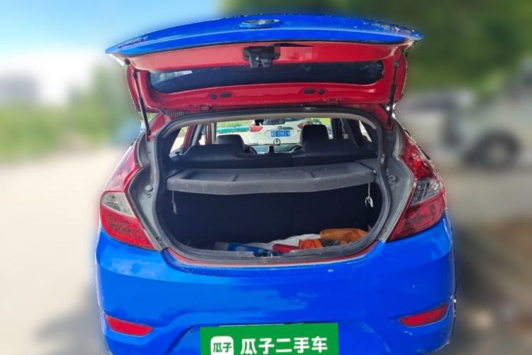 Used Hyundai Verna Ray 2014 1.6L Automatic TOP Trunk