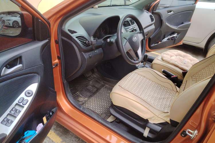 Used Hyundai Verna Ray 2014 1.4L Automatic TOP Driver Seat