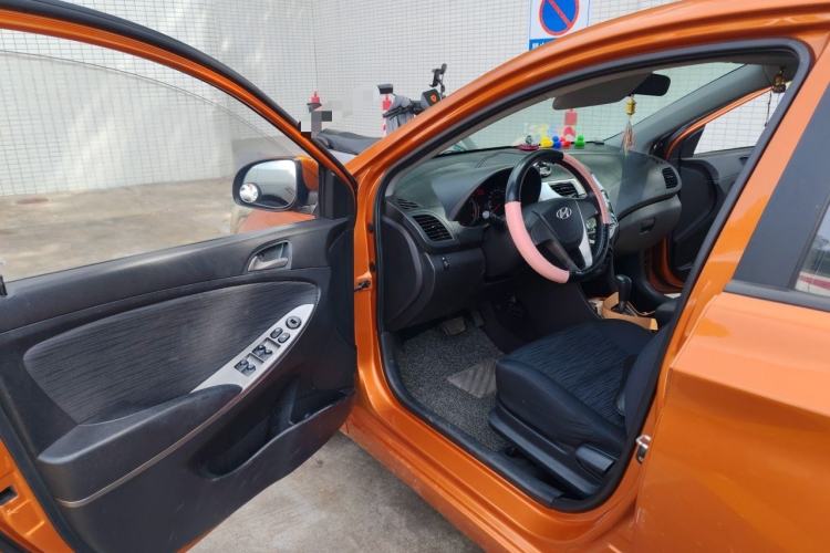 Used Hyundai Verna Ray 2014 1.4L Automatic GLX Driver Seat