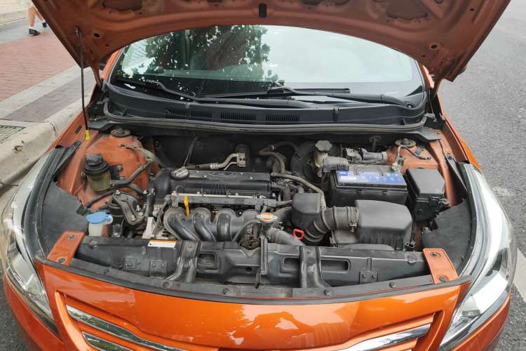 Used Hyundai Verna Ray 2014 1.4L Automatic GLX Engine Bay