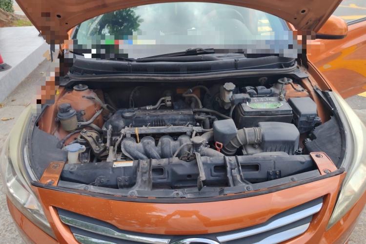 Used Hyundai Verna Ray 2014 1.4L Automatic GLX Engine Bay