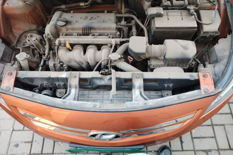Used Hyundai Verna Ray 2014 1.6L Automatic TOP Engine Bay