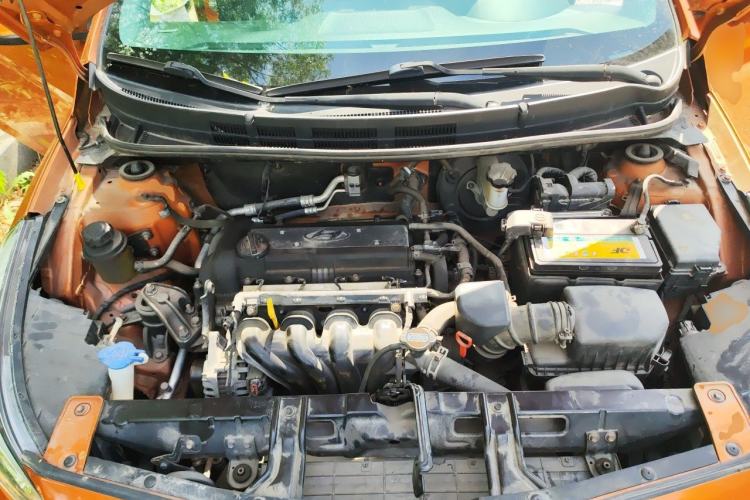 Used Hyundai Verna Ray 2014 1.4L Automatic GLX Engine Bay
