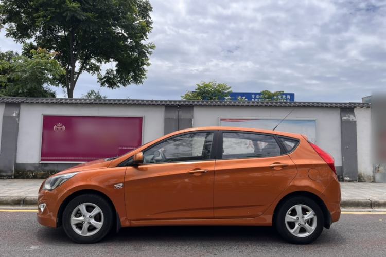 Used Hyundai Verna Ray 2014 1.4L Automatic GLX Exterior 2