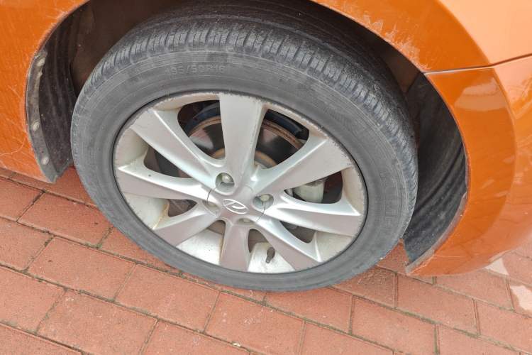 Used Hyundai Verna Ray 2014 1.6L Automatic TOP Exterior 7