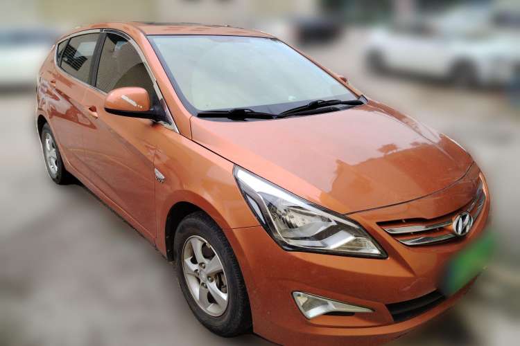 Used Hyundai Verna Ray 2014 1.4L Automatic TOP Front Right 45 Deg